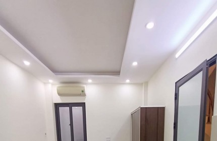 Bán Nhà Ngõ 254 Tam Trinh, Hoàng Mai DT 40m × 5T 6 Ngủ, Dòng Tiền 230 triệu/năm Chỉ 3 tỷ 68